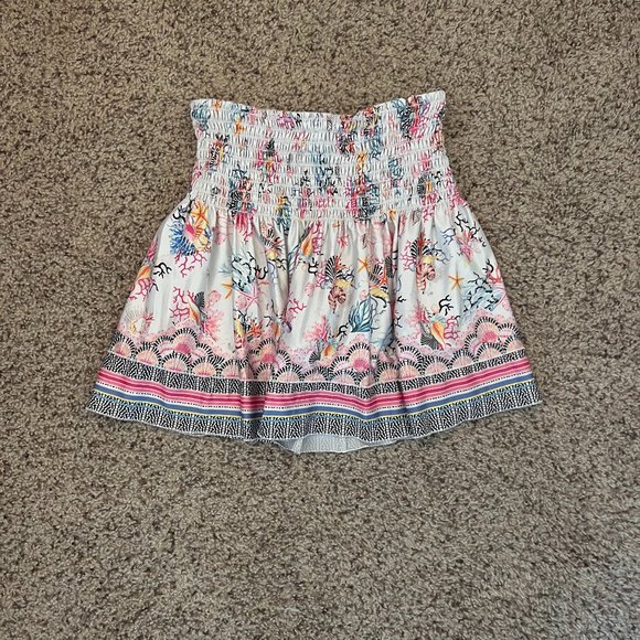 Lucky in Love Skirt (S) - Picture 1 of 3